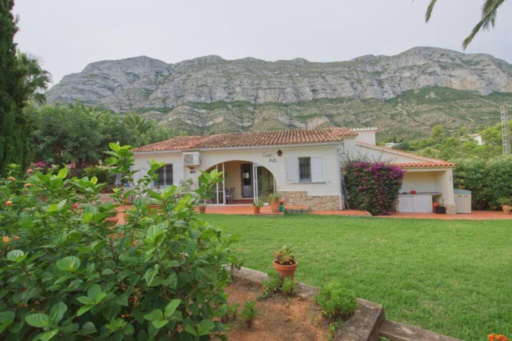 Agradable Casa Con Piscina Privada Y Jardin Villa Denia Exterior photo
